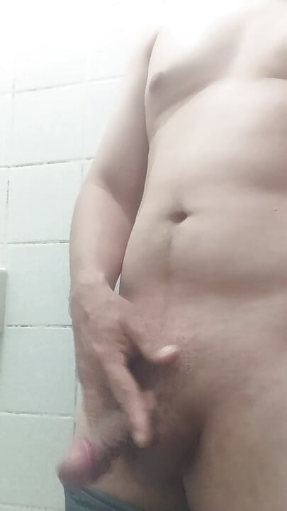 Oscarcoronado86 arrechisimo antes de duchame oscarcor01 , part 1