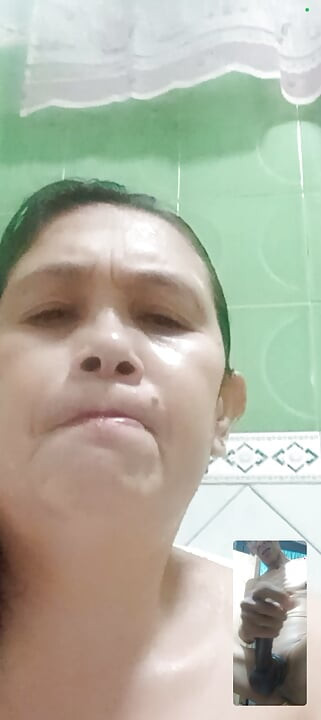 Pinay mature video sex to her hubby .both horny..!