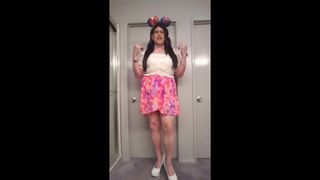 Will You Take Me To Disneyland? Outfit Video
