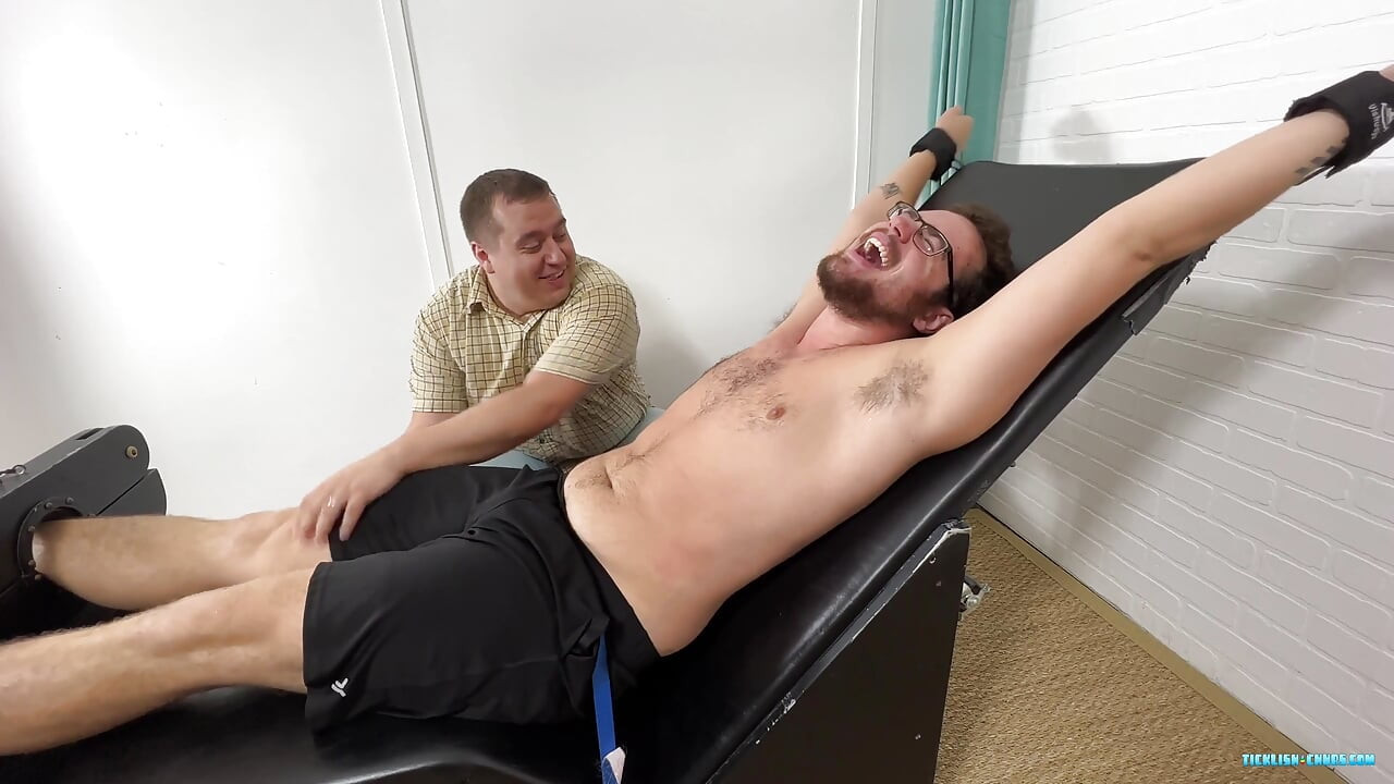 Cdubs Gets a Good Tickle!