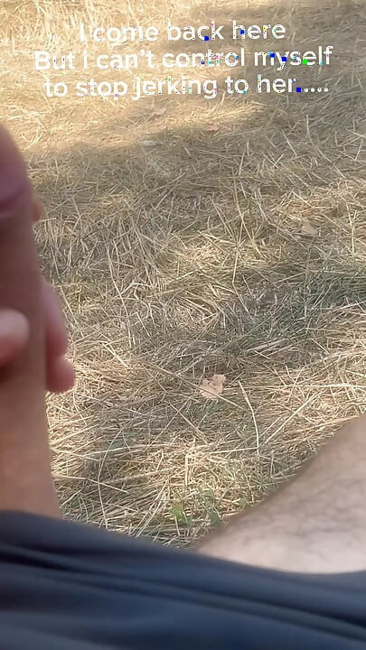 Της άρεσα και της δείχνω το σώμα μου