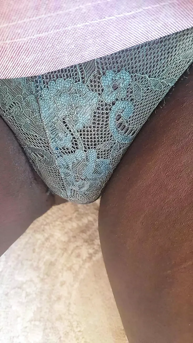 Step sister showing her fat pussy to her step brother on video call