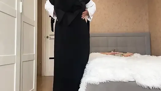 Arab Wife Masturbates to Orgasm Through Panties