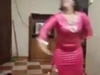 Ai Cập khiêu vũ tại nhà