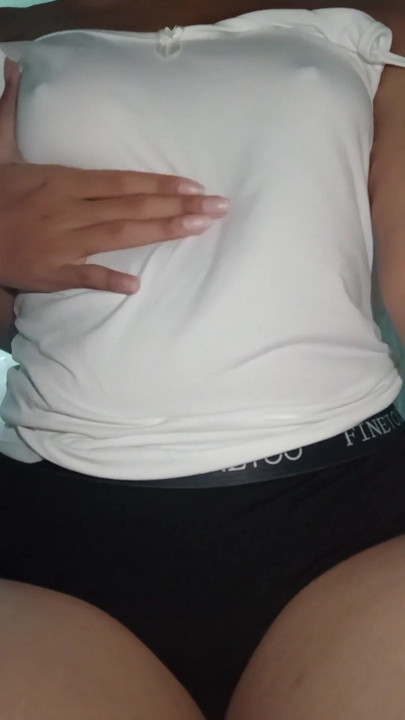 Beautiful Latina in real video | Clip 1