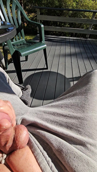 Cum in the sun.