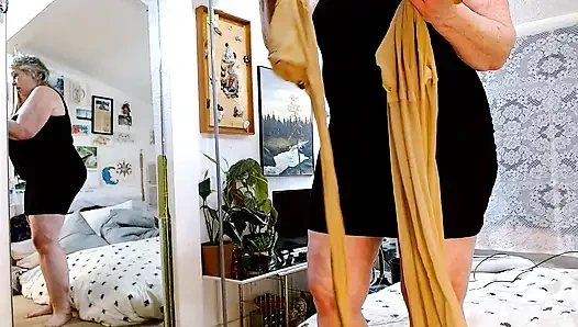 1363 DawnSkye1962'de hangi külotlu çorap en iyi görünüyor?