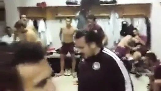 PROODEUTIKH greek football team - naked in locker rooms 