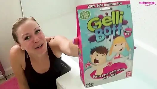 Обнаженное желе дрочит - скользкая киска и покрытая спермой