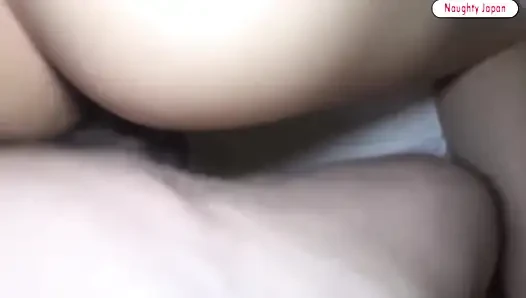 Same Day Spark. Die schüchterne vollbusige schönheit mit wenig Erfahrung öffnet sich zu einer plötzlichen und intimen begegnung