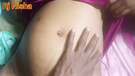 Güzel Hintli kadınlar rj nisha erkek arkadaşıyla seksi ilişki yaşıyor