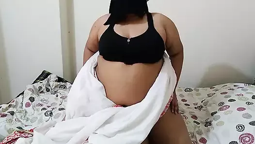 (Apni beta ko mast chudai sexy maa) Indian stepmom Riding on stepson - Hindi Sex