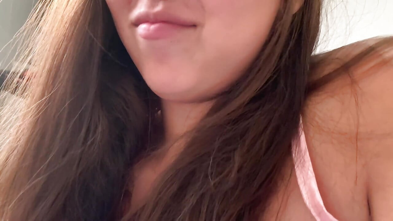 I Convince My Stepsister to Suck My Cock