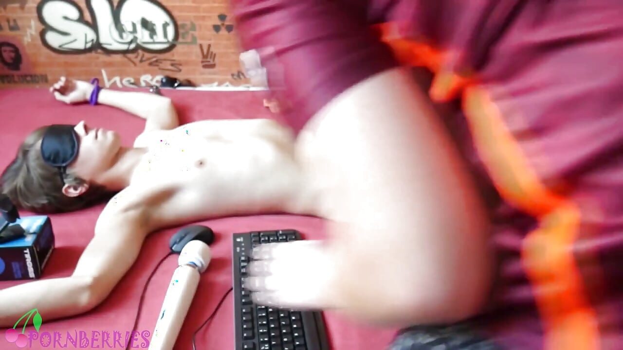 Alex tied and milked on a livecam show