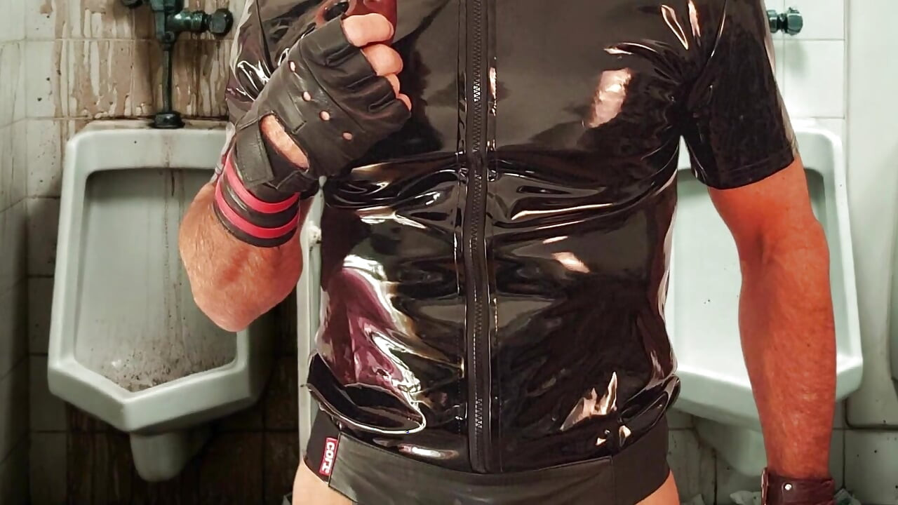 Fetish Stepdad Experiencing Collar