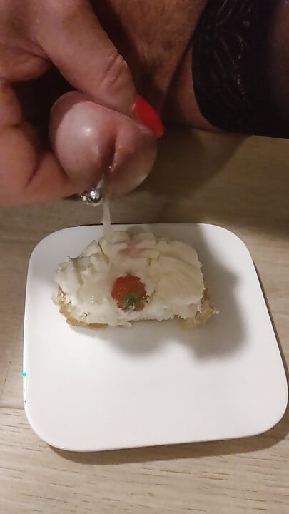 Rogacz zjada dziś swoją spermę