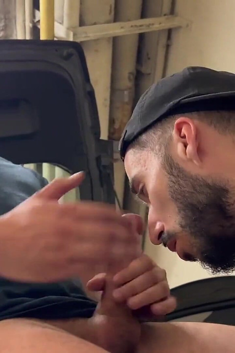 Citebeur - Two Young Gay Arab Men Meet on a Parking
