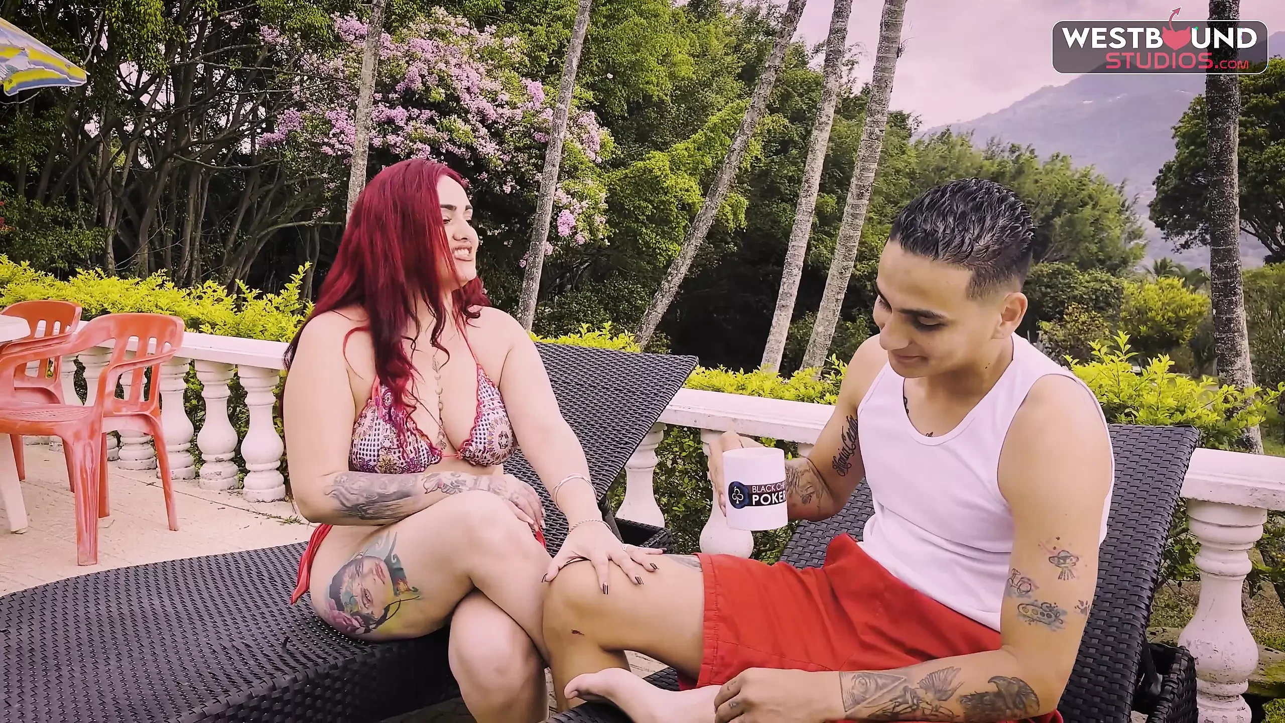 Outdoor Fuck with MILF Christy Evans and Her Ex-convict Dani Clark