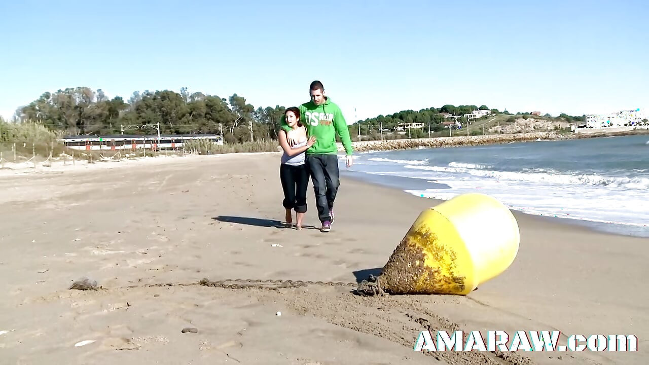 Blowjob slut Charlotte de Castille anal and tityfuck beach sex