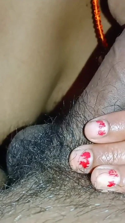 来自“印度阿姨深喉口交的关键时刻印度阿姨口交的印地语 vioce”