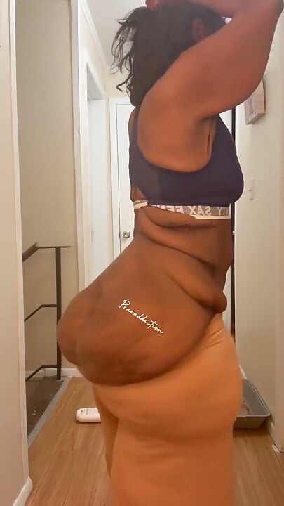 Bergoyang Sepanjang Jalan