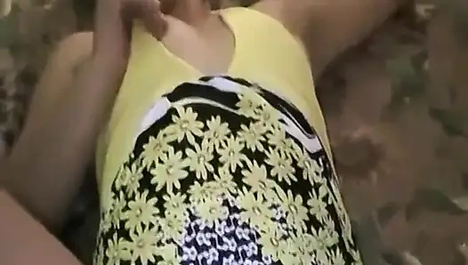 Desire Joseph'in yarağını emiyor ve sonra yüzüne boşalıyor