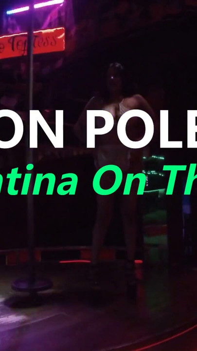 NU_MOON POLE DANCE - Sexy Latina på gulvet | Klipp 1