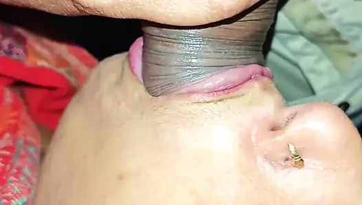 Perfekte mundfickende mädchen in hindi