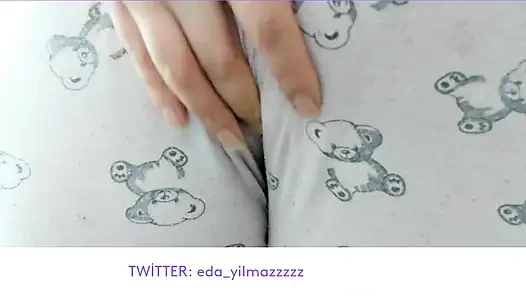 MASTURBATE WITH PAJAMAS- RUBBING PUSSY WITH PAJAMAS- CAMELTOE