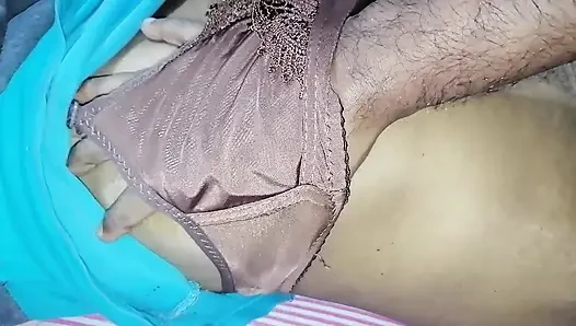 Gadis desa india dengan jembut lebat lagi menggoda