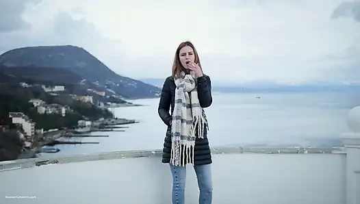 Kıyı dumanı anı sessiz meltem manzaralı