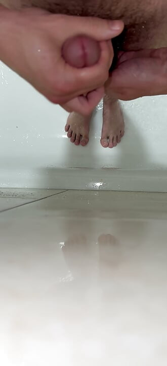Rub the Bathtub Until It Comes