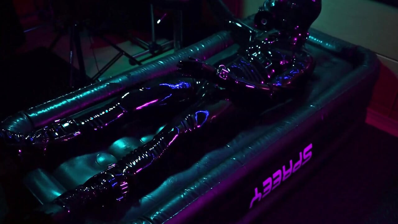 ¡CALIENTE! Fetichismo de Rubberdrone ASMR