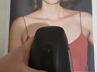 Lauren Cohan manos libres y bomba de pene por primera vez
