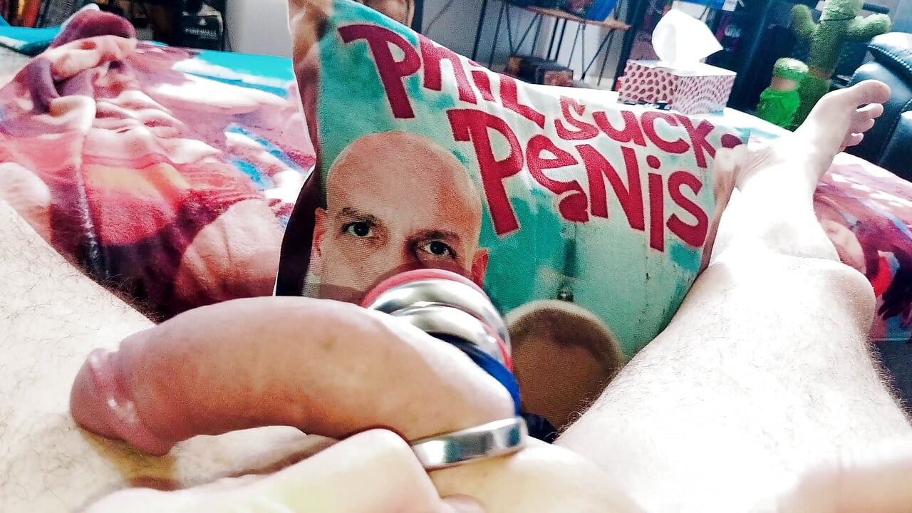 phil the CockSucker gooning Solo masturbating,big dick , gay man