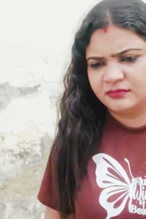 The Laundryman Fucked Bhabhi, Making Her Gush, and Thrust His Thick Cock Into Her Mouth He Fucked the Insatiable Alka Bhabhi