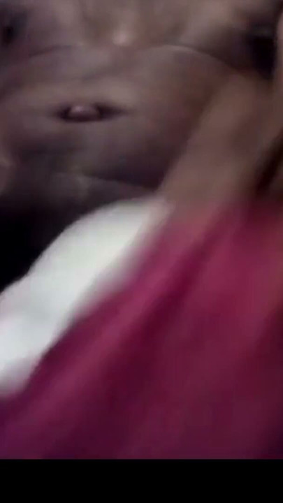 Falando sacanagem e gozando nas calcinhas fedidas da esposa | Clipe 1