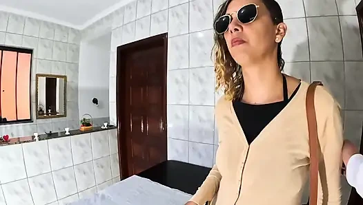 Little blind had orgasms with the pussy lick and anal penetration from the gynecologist.