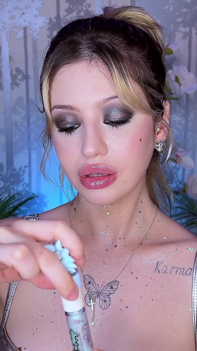 Lips Fetish Glitter Gloss Tease with My Plump Lips