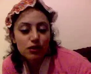 Iranian Girl Show her tits to camera