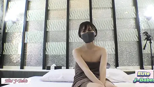 Athletic Short-haired Beauty Takes on a Daring POV Challenge