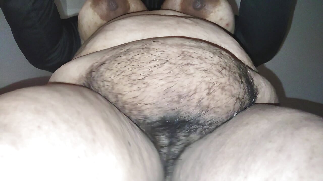 Memek tebal berbulu kitty rosario