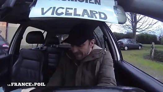 İri güzel kadın genç esmer domalarak sikiliyor