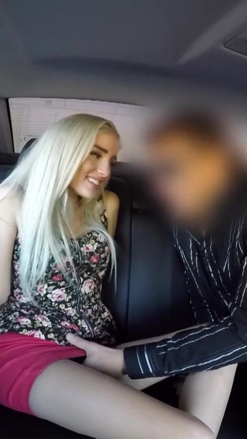 Nezaboravan trenutak iz filma "Boober Babe on Stick Shift - Scene 1"
