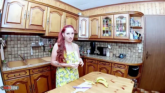 Genç latin ammy kızıl saçlı ile mutfakta seks oyunları ve derin anal