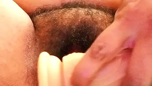 Junge Schlampe Spielt Mit Sich Selbst