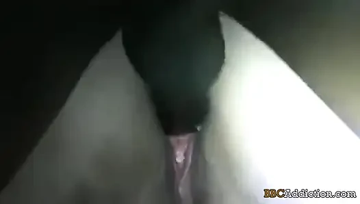 Kecanduan kontol besar pria kulit hitam - istriku suka banget sama kontol besar pria kulit hitam