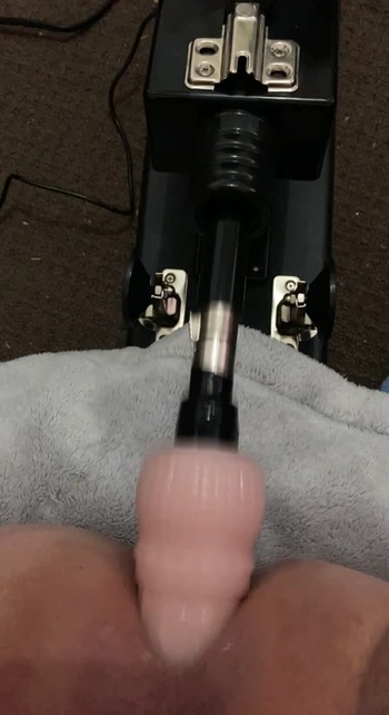 Australian sissy Jamie takes fuck machine at full speed