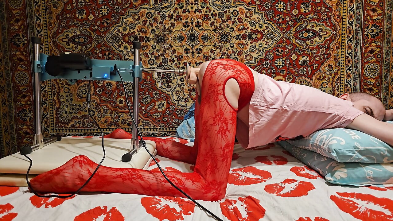 Sasha Earth sissy Crossdresser homemade amateur anal Fucking Machine
