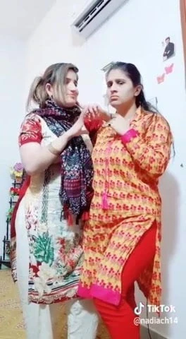 Desi xxx
